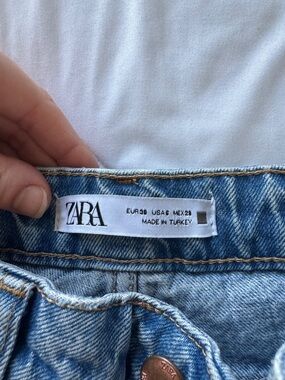 ZARA Light Wash Women's Denim Jeans - Blue